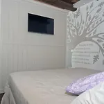 Il Falco E La Volpe מלון 4*