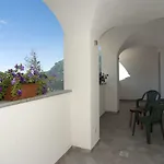 Il Falco E La Volpe מלון