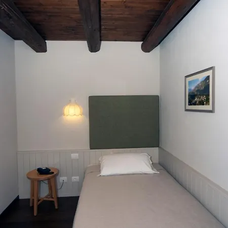 Il Falco E La Volpe 4*