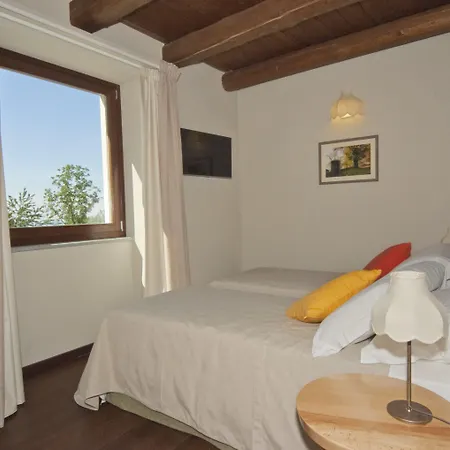 Il Falco E La Volpe 4*