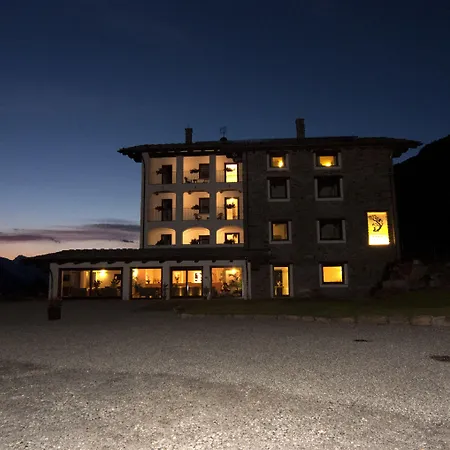 ホテル Il Falco E La Volpe