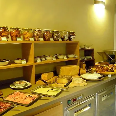 法尔科伊拉沃尔普酒店 Settimo Vittone