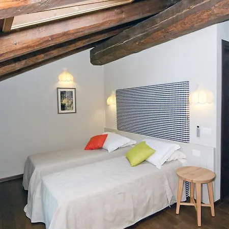 ホテル Il Falco E La Volpe 4*